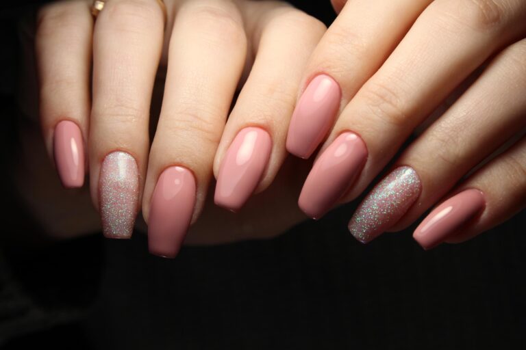 Read more about the article Overcoming Winter Nail Damage: Tips From Palazzo Nail Spa Experts